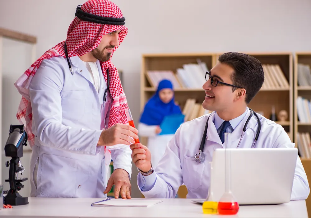 الدعم الحكومي التي تقدمه السعودية للأطباء